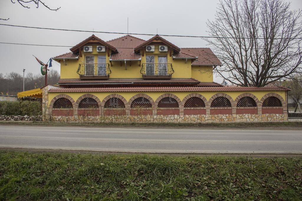 Verona Panzio Dobrokoz Exterior photo